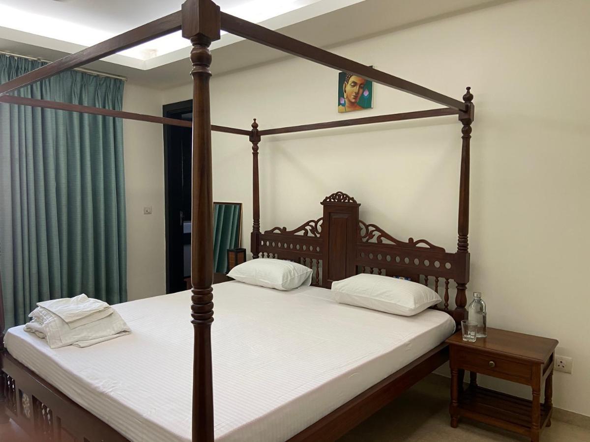 Art House Vasant Vihar New Delhi Bed & Breakfast Екстериор снимка