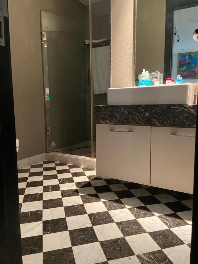 Art House Vasant Vihar New Delhi Bed & Breakfast Екстериор снимка